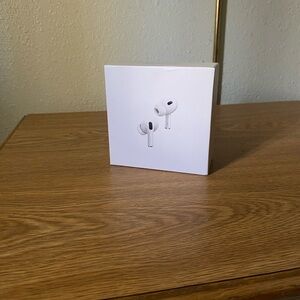 Apple White Earbud Headphones Wireless